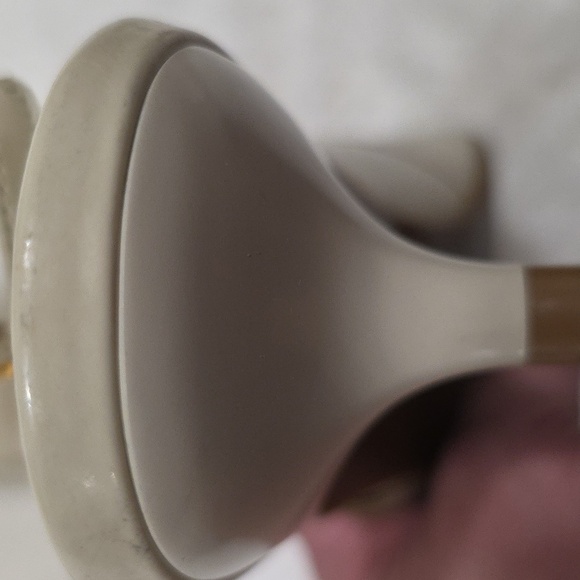 Talbots Patent Leather Cream Pointed Slingback Heels. Size 8.5 - Picture 9 of 9